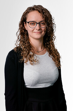 Verena L. - Junior Graphic Designer